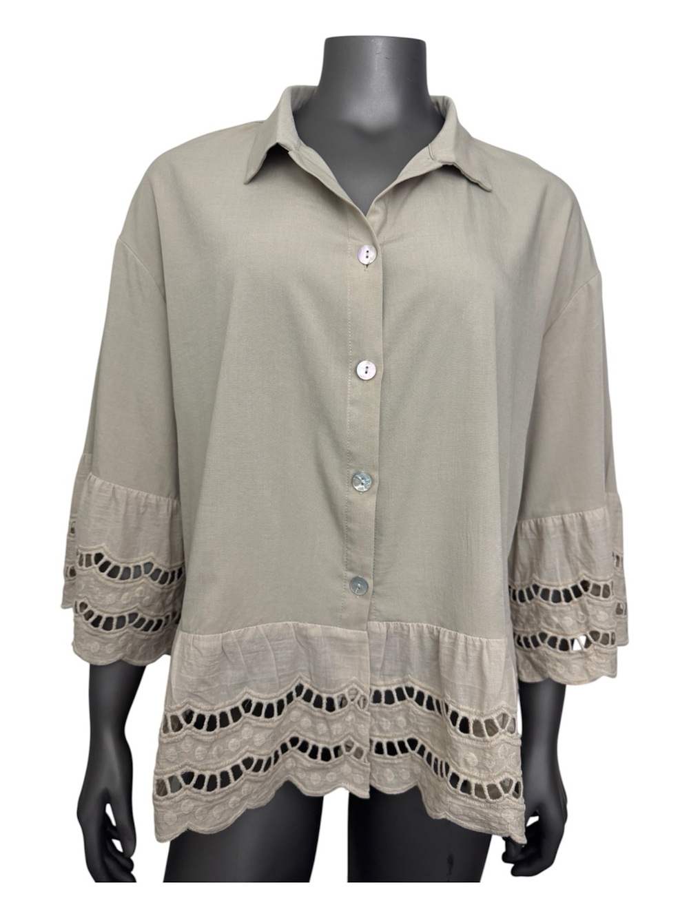 Cicy Bell Top XXL Tan Eyelet Blouse Boxy Button Down 3/4 Sleeve Mother Of Pearl